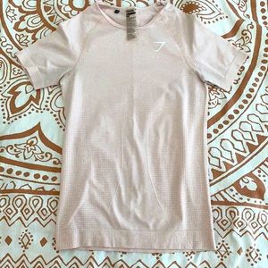 Medium Dry Gymshark Workout Top ❤️